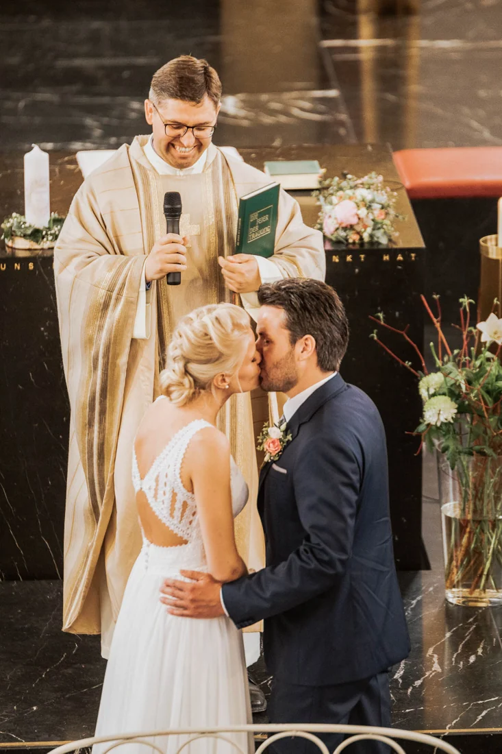 Hochzeit in Bildstein und im Martinspark Dornbirn, Basilika Bildstein und Martinspark Dornbirn, Bild 30 von 40