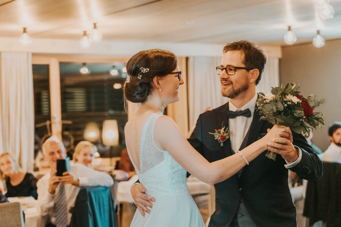 Hochzeit in Braz, Kirche und Traube, Kirche Braz und Gasthof Traube, Bild 23 von 24