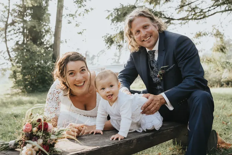 Die Braut geht den Gang entlang, Hochzeitsreportage in Vorarlberg
