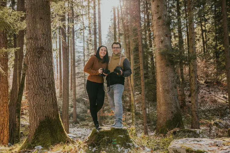 Ein Moment im Wald, Paarshooting in Vorarlberg