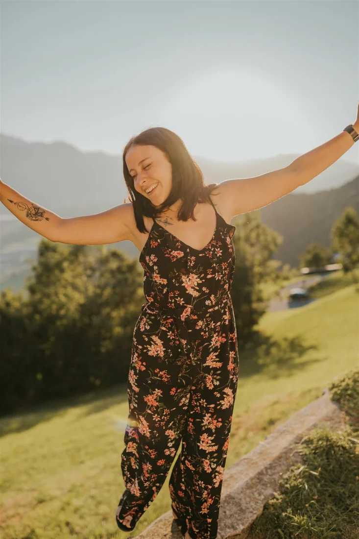 Ein Moment auf dem Gipfel, Paarshooting in Vorarlberg